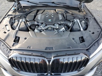 BMW Seria 7 G11-G12 2021 BMW Seria 7 750xi 2021 4.4l 4.4 Benzyna 523KM, zdjęcie 6
