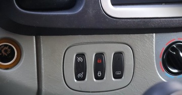 Nissan Primastar 2.5 dCi 150KM 2011 Nissan Primastar (Nr.264) 2.5dCi 9osob Klima Navi Tempomat Gwarancja 2.5, zdjęcie 22