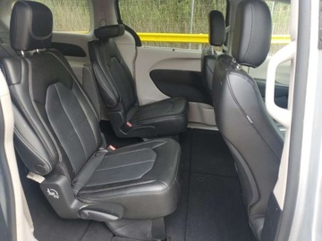 Chrysler Pacifica II 2023 Chrysler Pacifica Touring L 2023 3.6l 3.6 Benzyna 287KM, zdjęcie 11