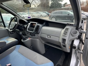 Renault Trafic II Furgon 2.0 dCi 115KM 2011 Renault Trafic 2.0 DCI/9 miejsc/Klima na, zdjęcie 19