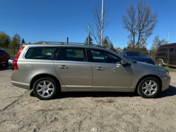 Volvo V70 III Kombi 1.6 T4 180KM 2013 Volvo V70 Volvo V70 1,6 Benzyna Automat Zamiana 1.6 Benzyna 180KM, zdjęcie 10