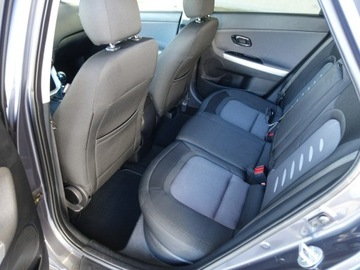 Kia Ceed II Kombi 1.6 GDI 135KM 2012 Kia Cee'd 1.6 Ben.135KM//Ledy/Czujniki, zdjęcie 14