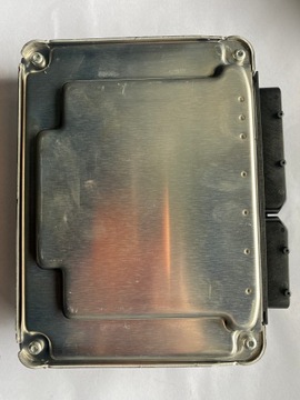 STEROWNIK KOMPUTER SILNIKA Audi 8E0907401M