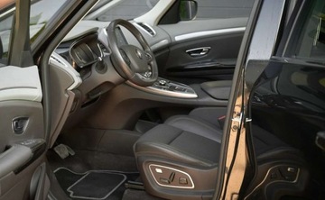 Renault Espace V Van 1.6 Energy dCi 160KM 2015 Renault Espace Renault Espace 1.6 dCi Energy Zen EDC 1.6 Diesel 160KM, zdjęcie 9