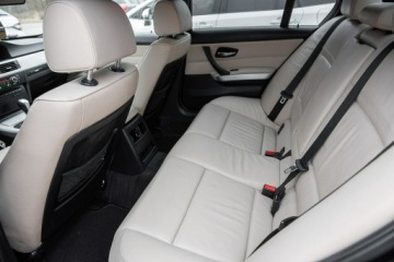 BMW Seria 3 E90-91-92-93 Coupe E92 Facelifting 325i 218KM 2011 BMW 325 LCI 3.0i 325i 218KM Full Opcja ! Opłacona, zdjęcie 7