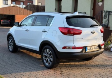 Kia Sportage III SUV Facelifting 1.6 GDI 135KM 2014 Kia Sportage 1.6 BiXenon Pano Navi Key-less Skora Kamera Bezwypadkowy, zdjęcie 4