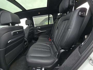 BMW X7 2026 BMW X7 M60i 2026 4.4 Benzyna 523KM, zdjęcie 14