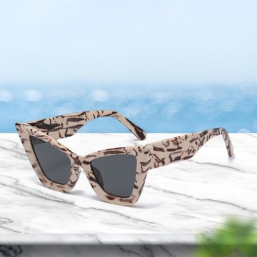 2 стильных солнцезащитных очков для вождения.