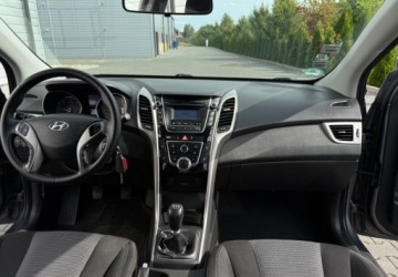 Hyundai i30 II Hatchback 5d 1.6 CRDi 110KM 2015 Hyundai i30 1.6 CRDI 110 KM LIFT Klimatyzacja 1.6 Diesel 110KM, zdjęcie 17