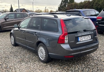 Volvo V50 1.6 DRIVe 109KM 2010 Volvo V50 2010 r. 1.6 Diesel 109KM, zdjęcie 3