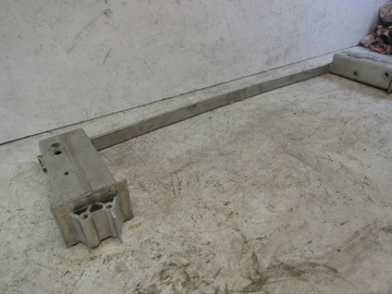 Volvo XC60 II балка переднего нижнего бампера 31429924