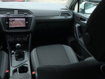 Volkswagen Tiguan II SUV 1.5 TSI EVO 150KM 2018 VW Tiguan 1.5 TSI, Salon Polska, Navi, Klima, zdjęcie 7