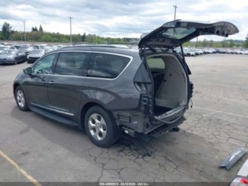 Chrysler Pacifica II 2018 Chrysler Pacifica 2018 CHRYSLER PACIFICA HYBRID TOURING L 3.6 260KM, zdjęcie 3