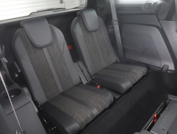 Peugeot 5008 II Crossover Facelifting 1.5 BlueHDi 130KM 2023 Peugeot 5008 1.5 BlueHDi, Salon Polska, zdjęcie 16