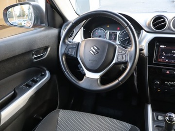 Suzuki Vitara III SUV 1.6 VVT 120KM 2015 Suzuki Vitara 1.6 VVT, Salon Polska, zdjęcie 6