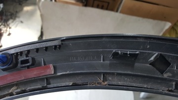 Накладка заднего правого крыла AUDI Q2 81A853818A снятие