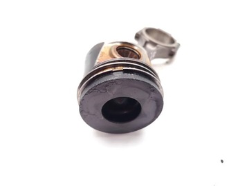 AUDI A3 PÍST MOTORU Z OJNICE 2.0 TDI 16V BKD