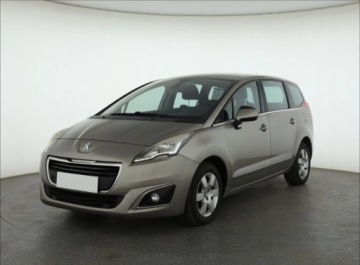 Peugeot 5008 I Minivan Facelifting 1.6 BlueHDi 120KM 2015 Peugeot 5008 1.6 BlueHDi, 7 miejsc, Klima, zdjęcie 1