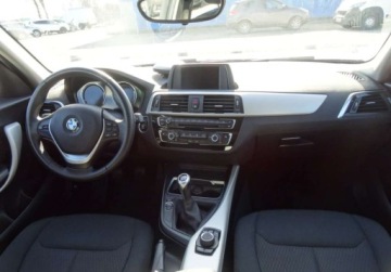 BMW Seria 1 F20-F21 Hatchback 5d Facelifting 2017 118i 136KM 2018 BMW Seria 1 1.5 136KM Super Stan Bezwypadkowy Oplacony Serwis 1.5, zdjęcie 15