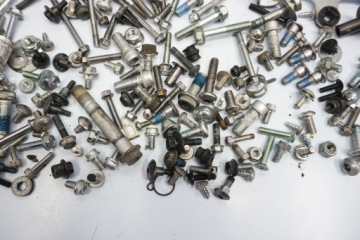 SUZUKI GSX-R 600 750 K8 K9 L0 ВИНТЫ ВИНТЫ