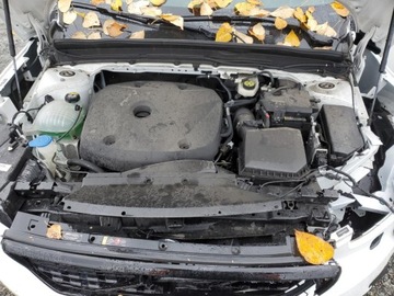 Volvo XC40 2022 Volvo XC 40 T5 R-Design 2022 2.0 Benzyna 248KM, zdjęcie 6