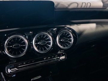 Mercedes Klasa A W177/V177 Hatchback AMG Facelifting 2.0 A35 306KM 2025 MERCEDES-BENZ A Klasa 35 AMG 4-Matic 2.0 306KM, zdjęcie 8