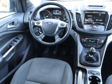 Ford Kuga II SUV Facelifting 1.5 EcoBoost 120KM 2016 Ford Kuga 1.5 EcoBoost, Navi, Klima, Klimatronic, zdjęcie 6