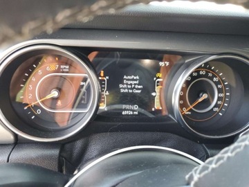 Jeep Wrangler IV 2021 Jeep Wrangler Unlimited Sahara 2021 2.0l 2.0 Benzyna 270KM, zdjęcie 9