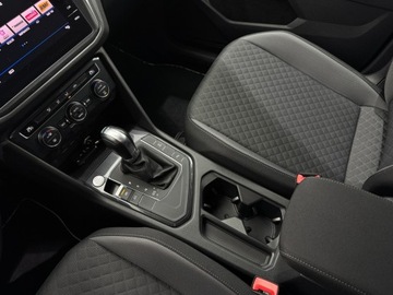 Volkswagen Tiguan II SUV 1.5 TSI EVO 150KM 2019 Volkswagen Tiguan Comfort / 1 właściciel / Salon P, zdjęcie 25