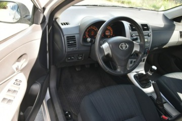 Toyota Corolla X Sedan 1.6 Valvematic 132KM 2009 Toyota Corolla 1.6Benzyna VVT-i 132KM 2009r. SALON, zdjęcie 14