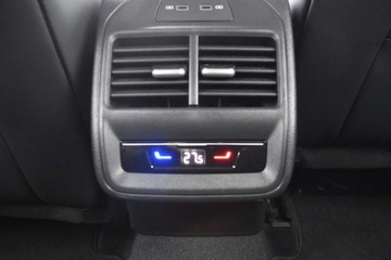 Volkswagen Passat B8 Variant Facelifting 2.0 TDI SCR 150KM 2025 Volkswagen Passat Variant 2.0TDI DSG 150KM Elegance HAK IQ.Drive 17 Sporto, zdjęcie 30