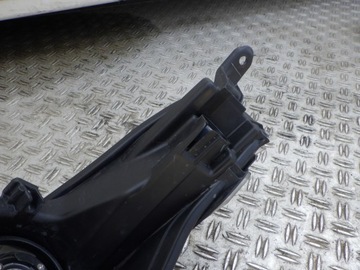 ФАРА ПЕРЕДНЯЯ ПРАВАЯ TOYOTA YARIS IV