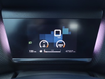 Citroen C4 III SUV 1.2 PureTech 130KM 2021 Citroen C4 1.2 PureTech, Salon Polska, zdjęcie 10