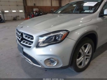 Mercedes GLA I 2019 Mercedes-Benz GLA 2019 MERCEDES-BENZ GLA 250 4MATIC 2.0 Benzyna 208KM, zdjęcie 17