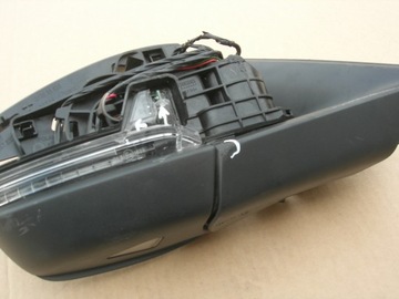 ZRCÁTKO PRAVÉ SKODA KODIAK 566857408K 15 PIN WAW