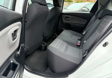 Toyota Yaris III Hatchback 5d Facelifting 1.33 Dual VVT-i 99KM 2016 Toyota Yaris Automat, salon Polska, Kamera cofania, 53 tys km 1.3 Benzyna, zdjęcie 16