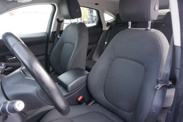 Jaguar E-Pace SUV 2.0 i4D 150KM 2019 Jaguar E-Pace Salon PL AWD Kamera Tempomat Czujniki park. LED FV23, zdjęcie 8