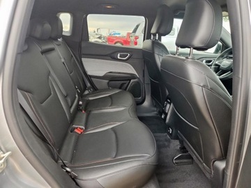Jeep Compass II 2024 Jeep Compass Latitude Lux 2024 2.0l 2.0 Benzyna 200KM, zdjęcie 10