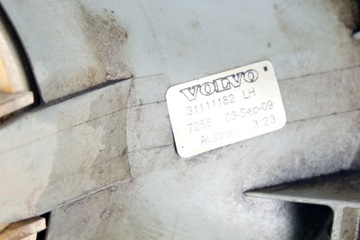 HALOGEN LEVÝ PŘEDNÍ VOLVO XC90 I 02-15 31111182