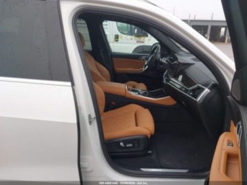 BMW X5 G05 2024 BMW X5 XDrive40I 2024 3.0 Benzyna 375KM, zdjęcie 10