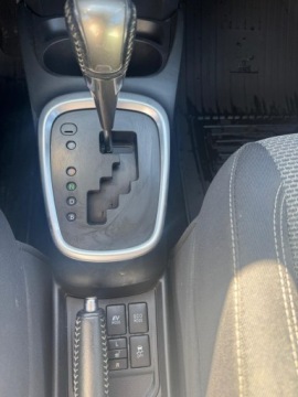 Toyota Yaris III 2016 Toyota Yaris 1.5 Hybryda Comfort 75KM 2016r Gwarancja !!!, zdjęcie 13