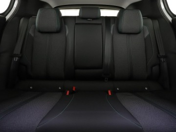 Peugeot 308 III Hatchback Plug-In 1.6 Hybrid 180KM 2023 Peugeot 308 PHEV Allure Pack navi kamera180 LED, zdjęcie 17