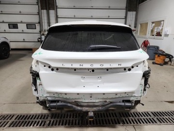 Lincoln 2022 Lincoln Nautilus Reserve 2022 2.7L 2.7 Benzyna 335KM, zdjęcie 2