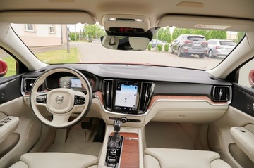 Volvo V60 II  Kombi 2.0 T5 250KM 2019 MEGA KOLOR __JASNE SKÓRY __SUPER PEDANTYCZNY STAN_, zdjęcie 32