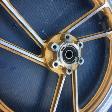 Suzuki GS 550 Передний обод