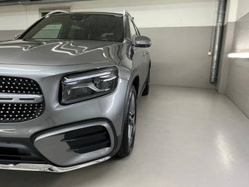 Mercedes GLB SUV Facelifting 2.0 220 190KM 2025 MERCEDES-BENZ GLB 220 4-Matic AMG Line 2.0 (190KM) 2025, zdjęcie 12