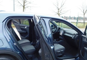 Volvo XC40 Crossover Plug-In 1.5 T4 Plug-in Hybrid 211KM 2021 Volvo XC 40 z Gwarancja Bezwypadkowy Kupiony Salon 1-2021r 1.5 211KM, zdjęcie 9