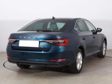 Skoda Superb III Liftback Facelifting 2.0 TDI SCR 200KM 2020 Skoda Superb 2.0 TDI, Salon Polska, Serwis ASO, zdjęcie 4