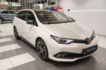 Toyota Auris II Touring Sports Facelifting 1.6 Valvematic 132KM 2017 Toyota Auris 1.6 Selection 1.6 Benzyna 132KM, zdjęcie 2