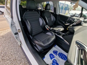 Peugeot 2008 I 2014 Peugeot 2008 1.2 110PS Navi Panorama Bialy Alu Piekny Gwarancja 1.2, zdjęcie 26